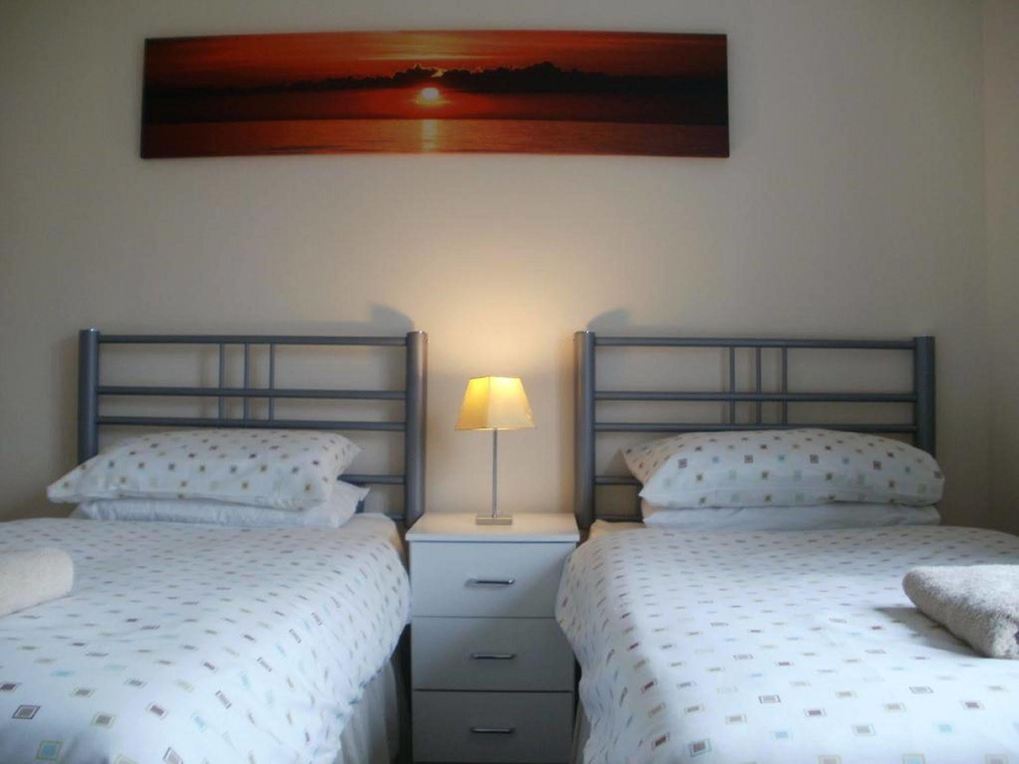 London Heathrow Guesthouse ヒースロー エクステリア 写真
